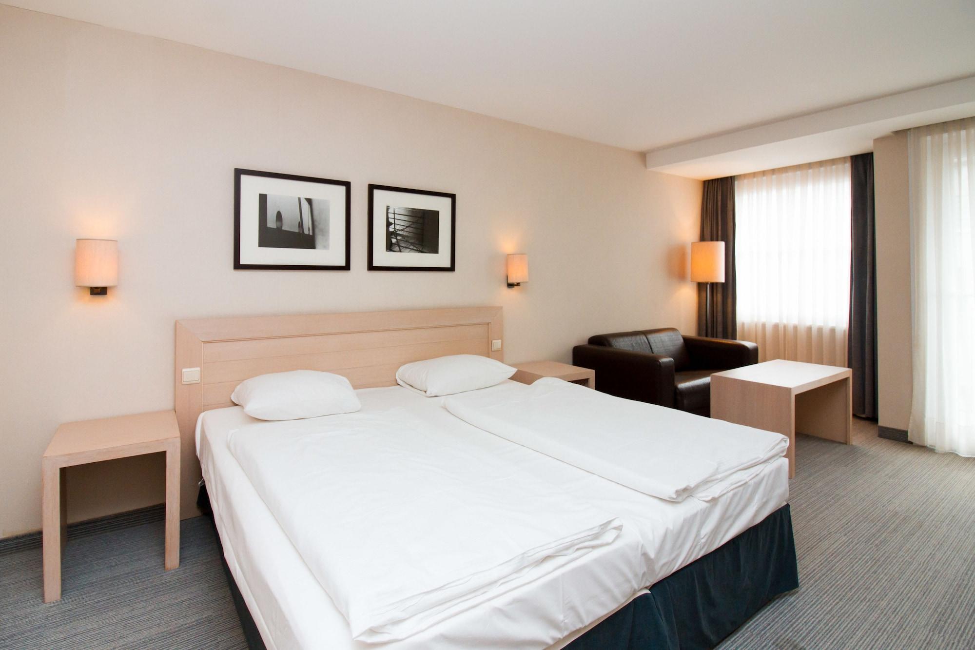 Hotel Aazaert By Wp Hotels Бланкенберге Экстерьер фото