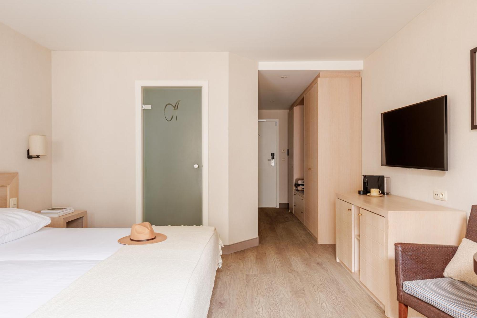 Hotel Aazaert By Wp Hotels Бланкенберге Экстерьер фото