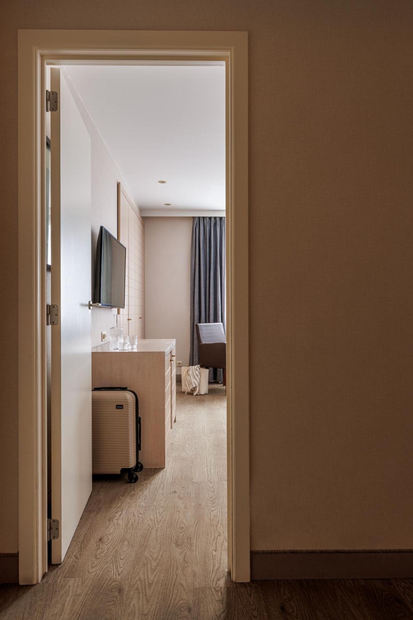 Hotel Aazaert By Wp Hotels Бланкенберге Экстерьер фото